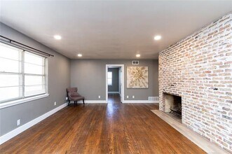 3217 Cedarcroft Ln in Dallas, TX - Building Photo - Building Photo