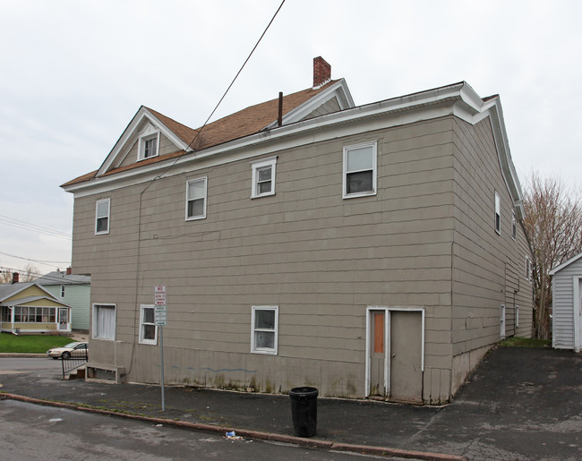 601 Carbon St in Syracuse, NY - Building Photo - Building Photo