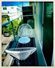 15 Spinnaker St, Unit 3 A in Marina Del Rey, CA - Foto de edificio - Building Photo