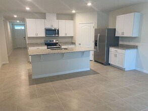 2264 Lake Preserve Cir in New Smyrna Beach, FL - Building Photo - Building Photo