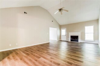 3949 Tyler Ct in Ellenwood, GA - Building Photo - Building Photo