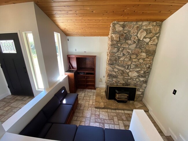 17130 Advantage Pointe Ct in Bakersfield, CA - Building Photo - Building Photo