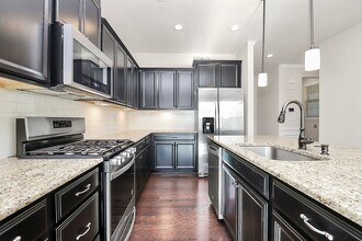 5688 Garrow Glen Rd in Charlotte, NC - Building Photo - Building Photo