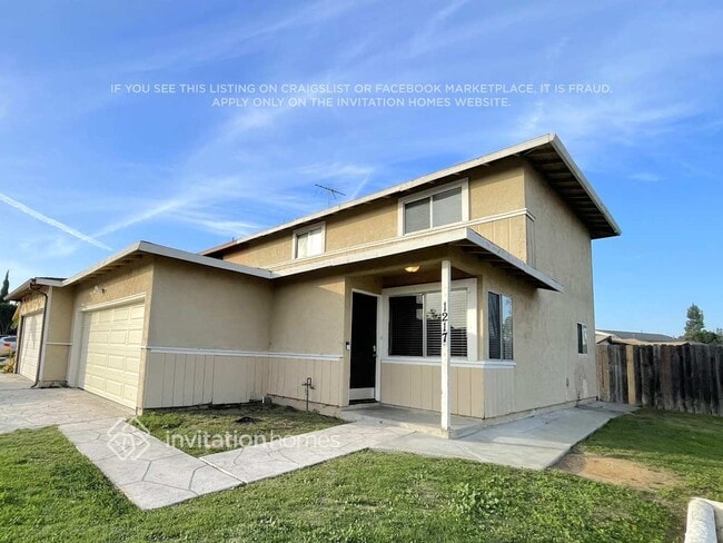 1217 E Radbard St in Carson, CA - Foto de edificio - Building Photo