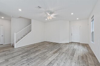 305 Los Cobos Ln in Georgetown, TX - Foto de edificio - Building Photo