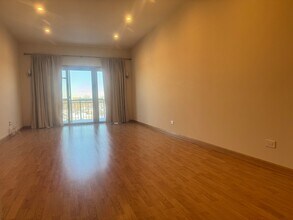 2919 N Harlem Ave, Unit 510 in Chicago, IL - Foto de edificio - Building Photo