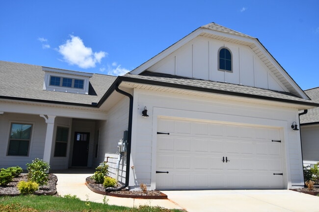 property at 12617 Whitcomb Cir