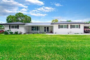 18300 SW 48th St in Southwest Ranches, FL - Building Photo