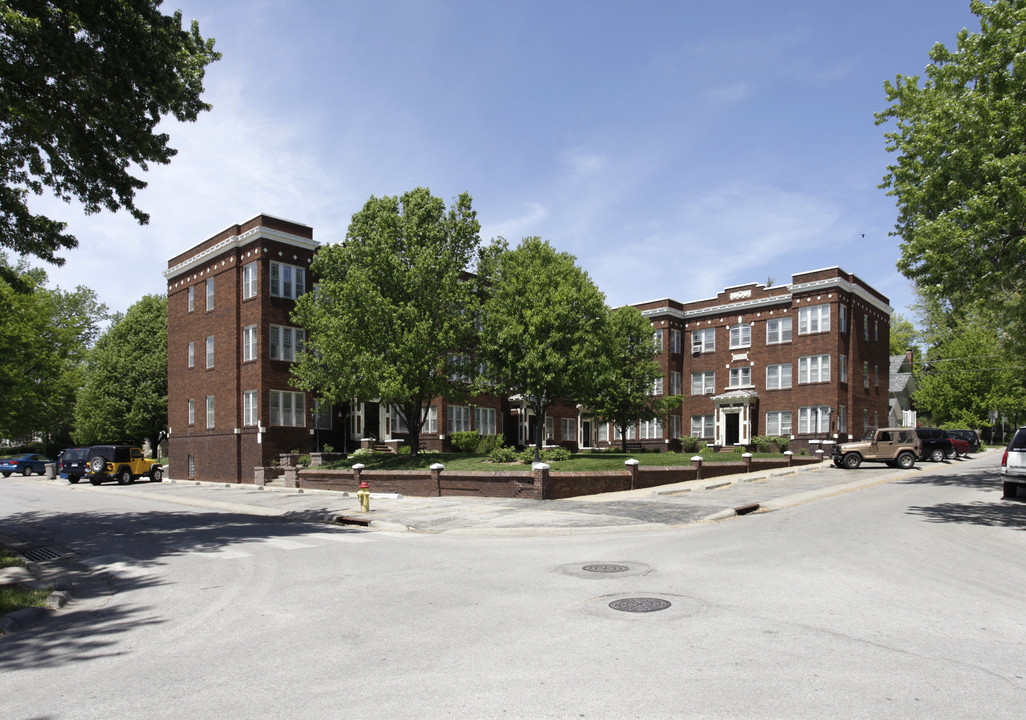 5106 Capitol Ave in Omaha, NE - Foto de edificio