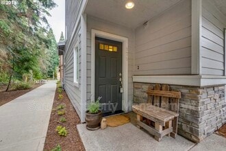 175 NE 80th Ave in Beaverton, OR - Building Photo - Building Photo