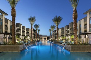 Aviva in Mesa, AZ - Building Photo