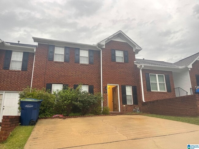 681 Treymoor Lake Cir in Alabaster, AL - Building Photo - Building Photo