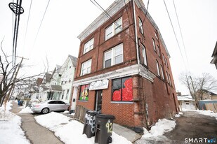 86 Spring St in West Haven, CT - Building Photo