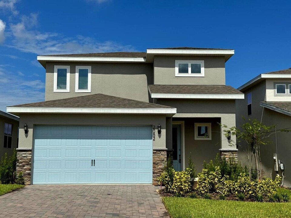 2052 Axel St in Minneola, FL - Building Photo