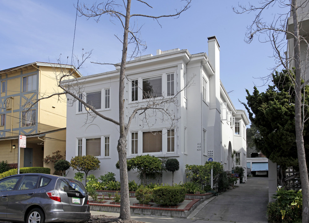 416 Staten Ave in Oakland, CA - Building Photo