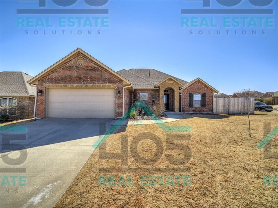12782 SE 19th St in Choctaw, OK - Building Photo