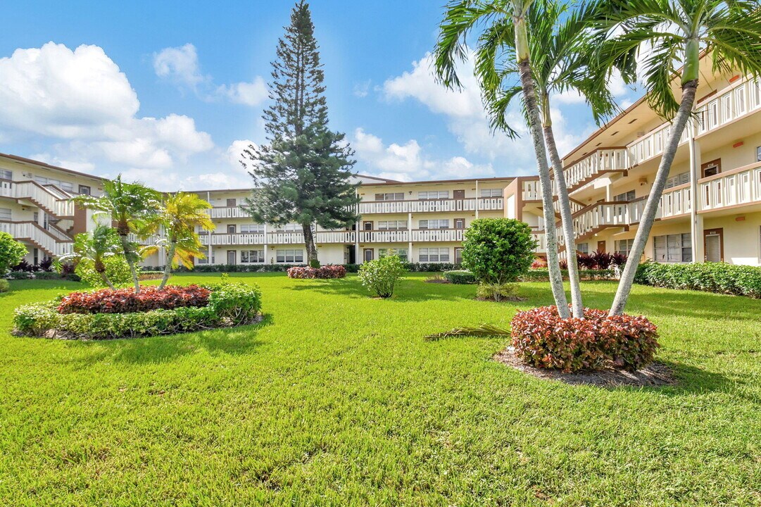 445 Mansfield K in Boca Raton, FL - Building Photo
