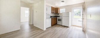 7811 Maris Rd, Unit 7811 Maris Rd in North Chesterfield, VA - Building Photo