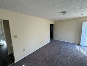 906 E Wilson St in Tarboro, NC - Building Photo - Building Photo