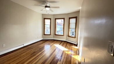 636 Dorchester Ave, Unit 2 in Boston, MA - Building Photo - Building Photo