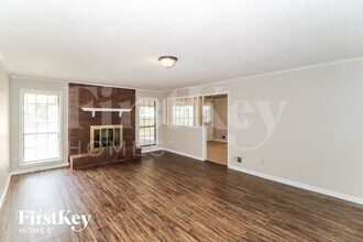 2803 Gailwood Dr in Memphis, TN - Foto de edificio - Building Photo