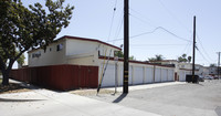 1909 E Wilshire Ave in Fullerton, CA - Building Photo - Building Photo