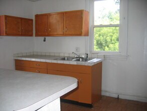 70 Glenbury St in Pittsburgh, PA - Building Photo - Building Photo