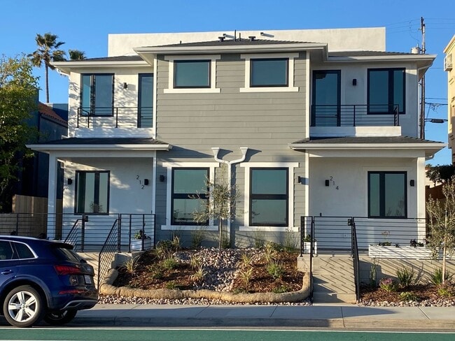 property at 212-214 Imperial Beach Blvd
