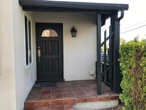 2527 El Paseo in Alhambra, CA - Building Photo - Building Photo