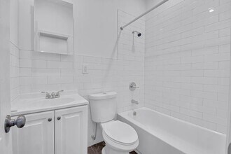 1048 Jefferson Ave in Brooklyn, NY - Foto de edificio - Building Photo