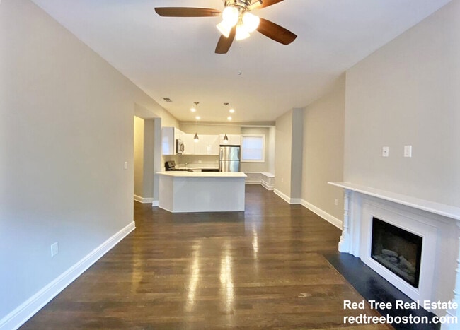 14 JFK St, Unit 4