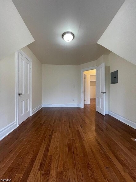 133 Seymour Ave, Unit 3 in Newark, NJ - Building Photo - Building Photo