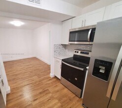 5967 NW 27th Pl in Sunrise, FL - Building Photo - Building Photo