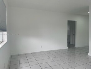 6021 Polk St in Hollywood, FL - Building Photo - Building Photo