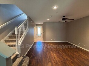 55 Canterbury Bell Dr in Oviedo, FL - Building Photo - Building Photo
