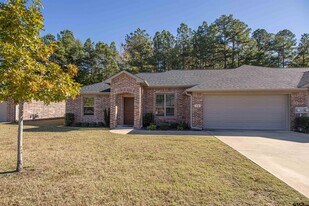 5106 Shiloh Ridge Dr in Tyler, TX - Building Photo