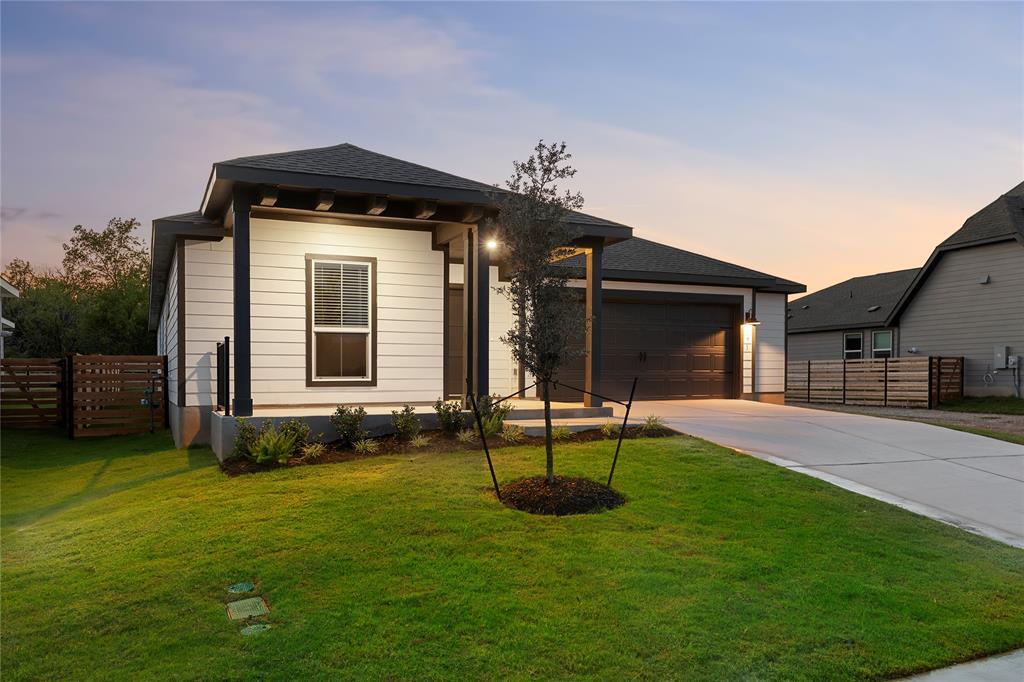 191 Keefer in Kyle, TX - Building Photo