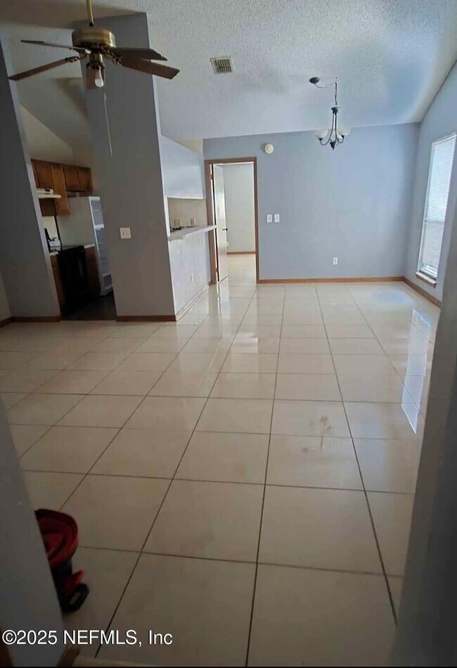 5542 Bennington Dr in Jacksonville, FL - Building Photo - Building Photo