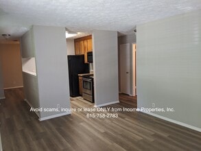 303 Andrew Jackson Pl in Nashville, TN - Building Photo - Building Photo