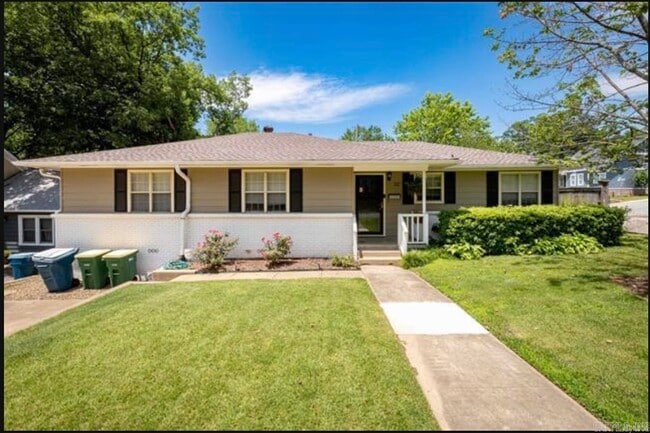 property at 32 Lenon Dr