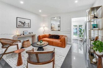 7720 Mindello St in Coral Gables, FL - Building Photo - Building Photo