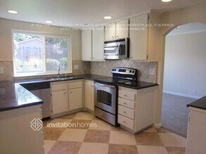 160 Lakehurst Dr in Vacaville, CA - Building Photo - Building Photo