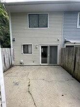 5851 Shady Grove Cir in Raleigh, NC - Building Photo - Building Photo