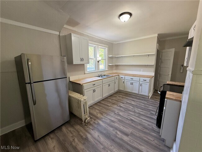 842 Kenyon St in Akron, OH - Building Photo - Building Photo