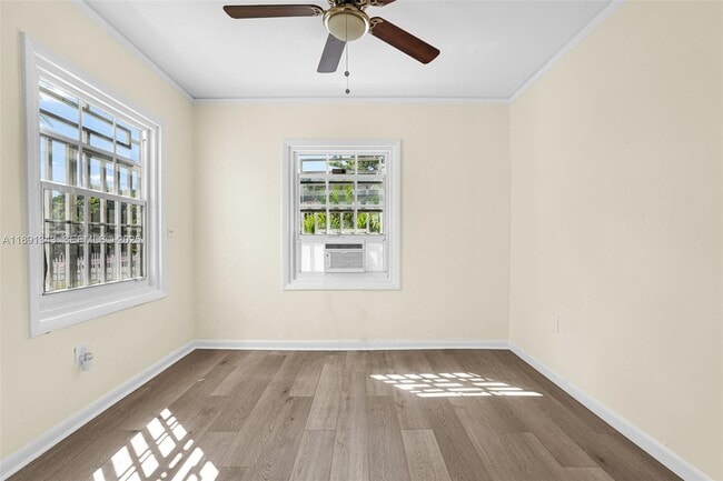 511 NW 44th St in Miami, FL - Building Photo - Building Photo