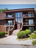 9726 5th St, Unit 3C in Highland, IN - Building Photo