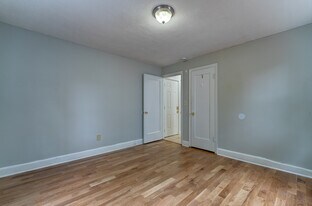 117 Sheldon Ter, Unit 1L in New Haven, CT - Building Photo