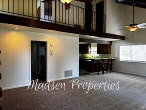 2394 Campbell St in Durham, CA - Building Photo - Building Photo