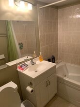 2118 Flat Creek Dr, Unit 1 in Richardson, TX - Foto de edificio - Building Photo