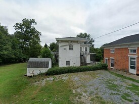 497 Norwood Rd in Columbia, PA - Building Photo